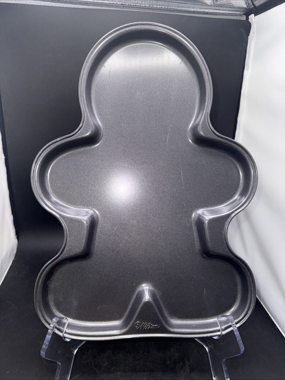 Wilton Gingerbread Man Cake Pan Nonstick Christmas Cookie Boy Baking Mold 12"